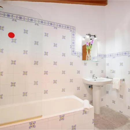 5-bedroom To Enjoy With The Family By Renthousing Pollenca