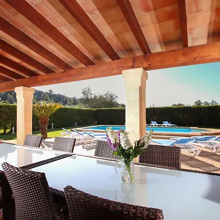 Holiday home 5-bedroom To Enjoy With The Family By Renthousing *