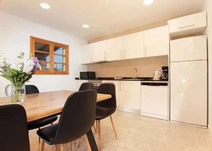 5-bedroom To Enjoy With The Family By Renthousing Сasa de vacaciones Pollensa