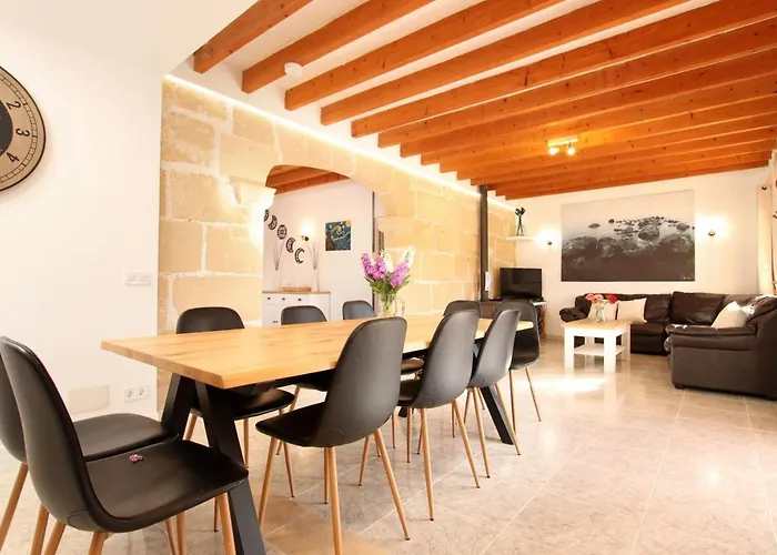 5-bedroom To Enjoy With The Family By Renthousing Сasa de vacaciones Pollensa