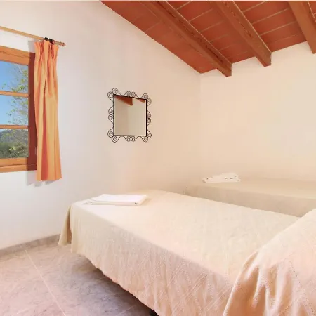 5-bedroom To Enjoy With The Family By Renthousing Nyaraló