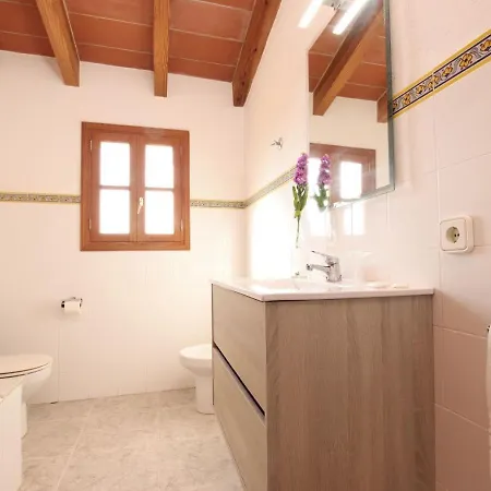 5-bedroom To Enjoy With The Family By Renthousing Сasa de vacaciones Pollensa