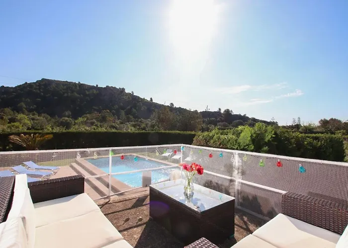 5-bedroom To Enjoy With The Family By Renthousing Vakantiehuis *