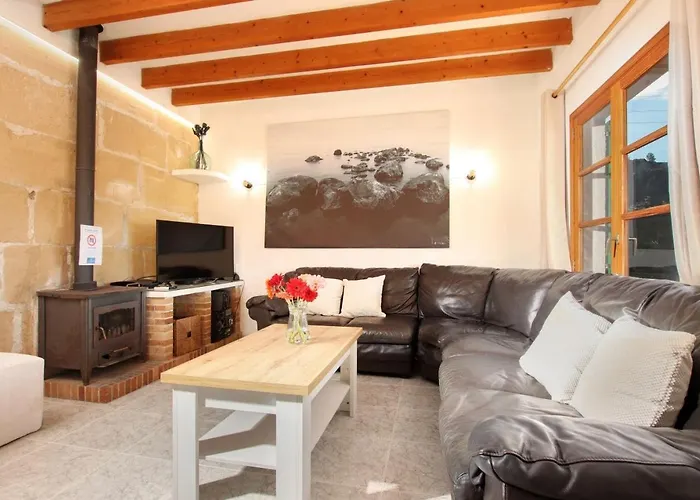 Casa vacanze 5-bedroom To Enjoy With The Family By Renthousing Pollença